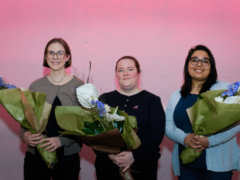 Verðlaunahafarnir Bergrún Ásbjörnsdóttir, Arna Garðarsdóttir og Sana Gadiwalla.